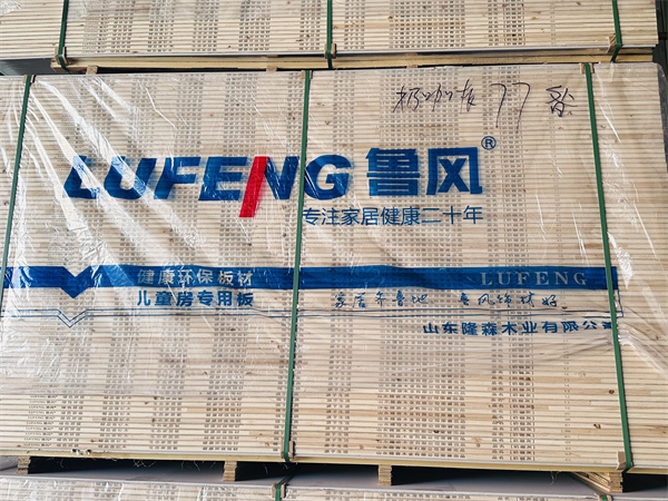 鲁风生态板厂家